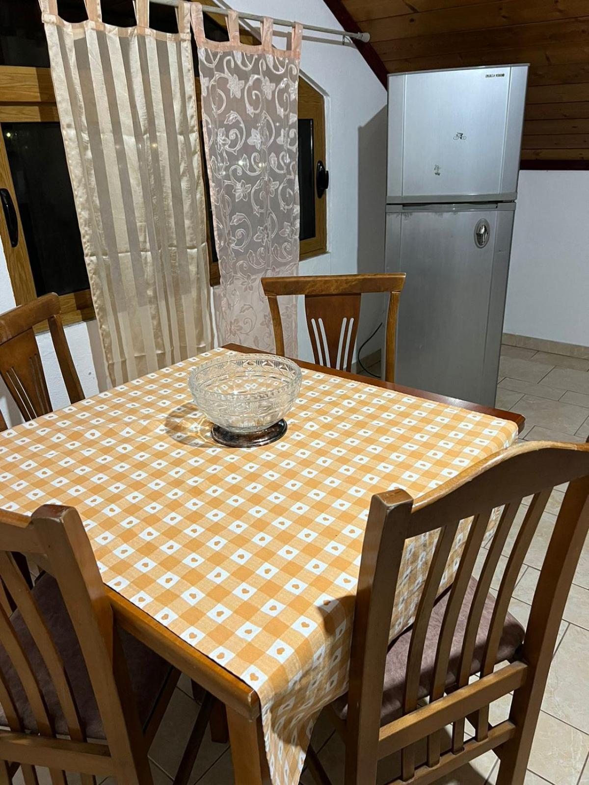 Apartment Karaj
