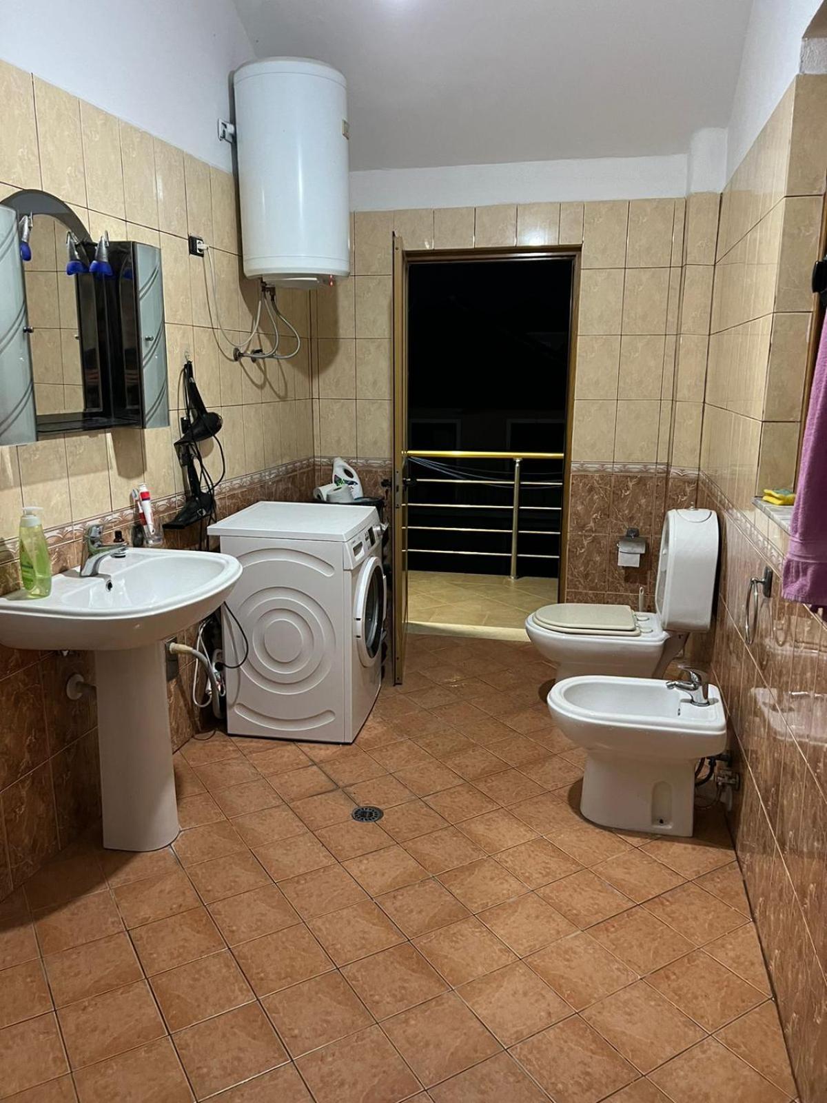 Karaj Apartment Tirana