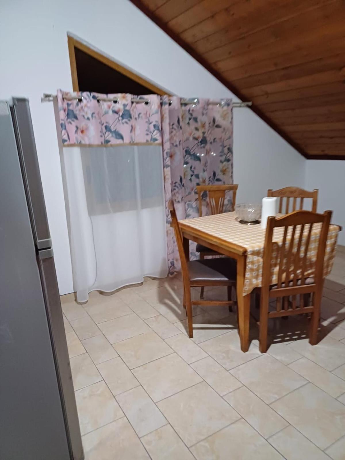 Apartament Karaj